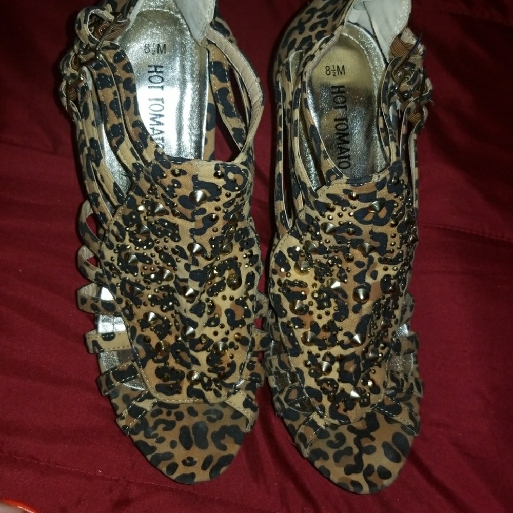 Leopard print wedges. 3.5-4 inches